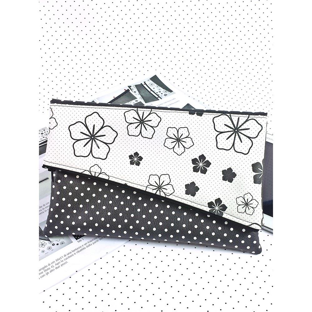 Porta Tablet con fantasia Fiorata e pois Bianco e Nera da Cucire