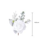 Rosa bianca con neve