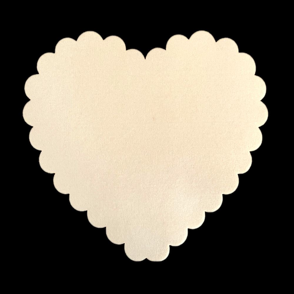 Sagoma in Feltro Cuore Smerlato Avorio