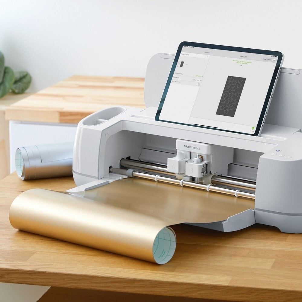 Lya Vinile HTV Rosa - Rotolo 30,5 Cm X 4,6 M Per Transfer Termico Su Tessuti - Per Cricut E Silhouette